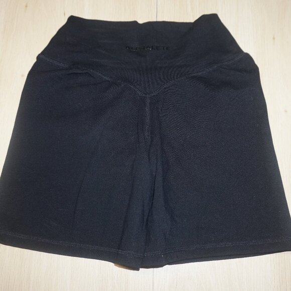 Alphalete shorts - Picture 4 of 4